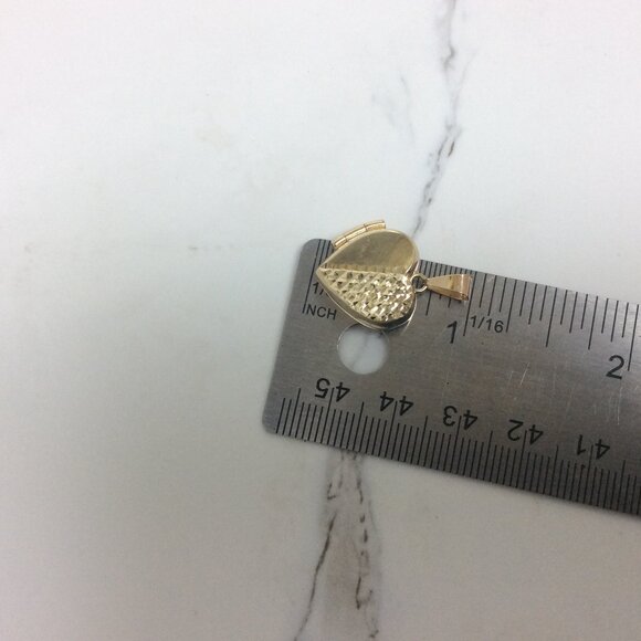 Ladies 10k Yellow Real Gold Heart opening Locket Charm Pendant 2.90 grmas - Picture 7 of 7
